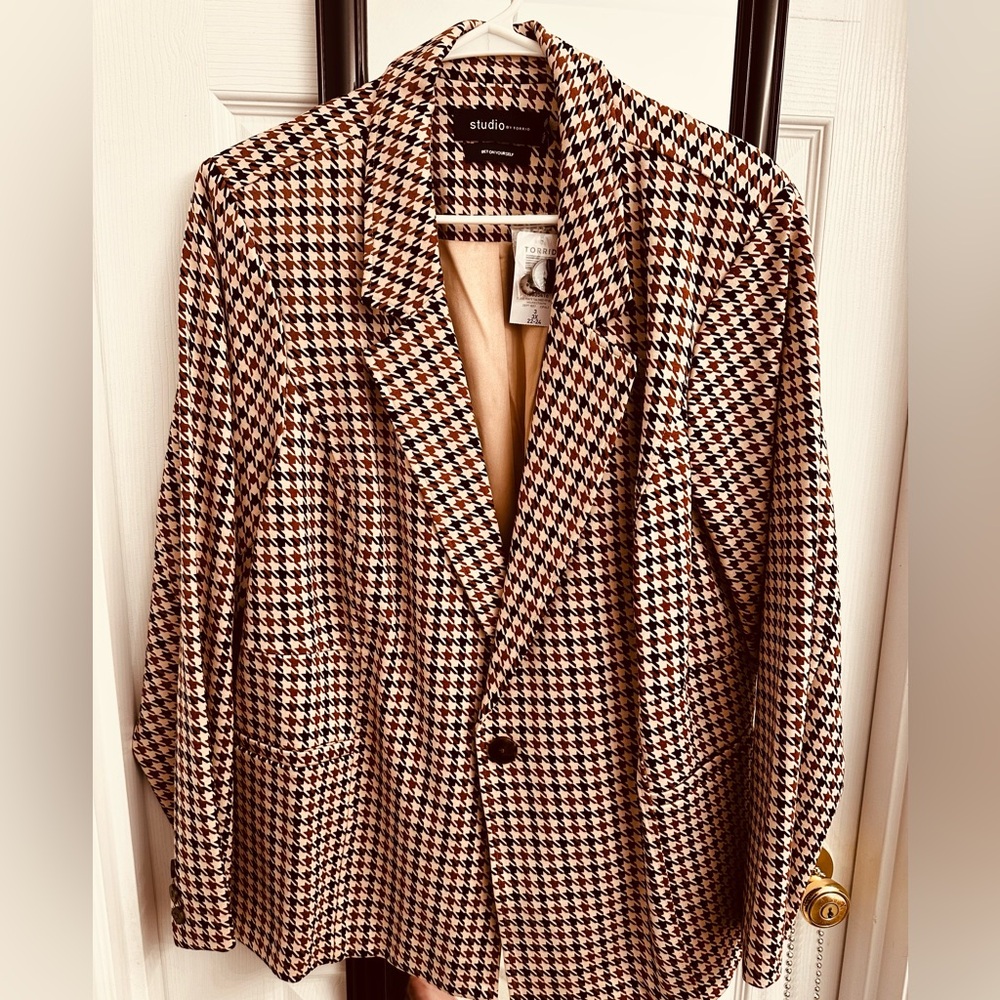 Studio by Torrid Houndstooth Blazer